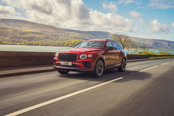 Bentley Bentayga S 2021 25