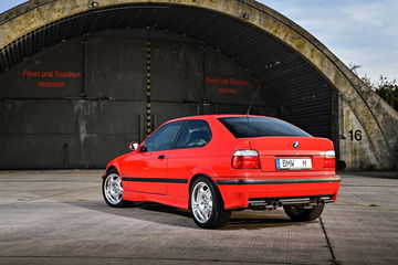 Bmw M3 Compact Historia 6