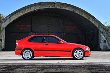 Bmw M3 Compact Historia 7