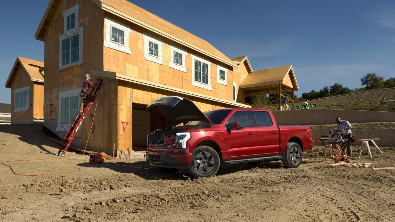 2022 Ford F 150 Lightning Platinum