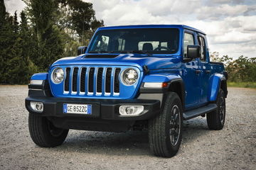 Jeep Gladiator 2021 01