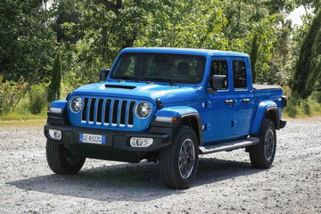 Jeep Gladiator 2021 02