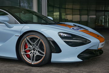 Mclaren 720s Gulf Oil 10