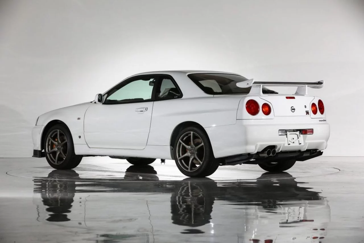 Nissan Skyline Gt R V Spec Ii Nur 3