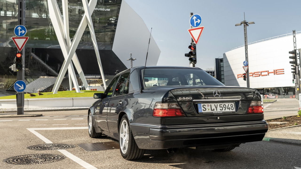 3 Curiosidades Mercedes 500 E W 124 11