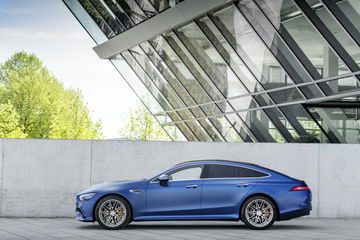 Das Neue Mercedes Amg Gt 4 Türer Coupé The New Amg Gt 4 Door Coupé