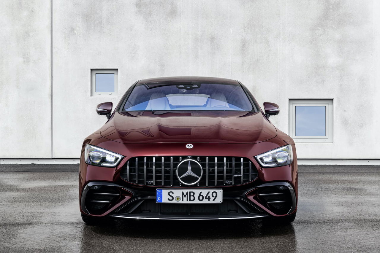 Das Neue Mercedes Amg Gt 4 Türer Coupé The New Amg Gt 4 Door Coupé