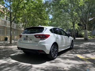 Subaru Impreza Eco Hybrid 2021 Prueba 02