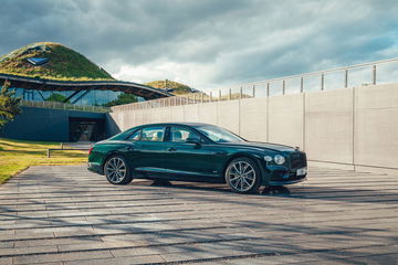 Bentley Flying Spur Hybrid 2022 12