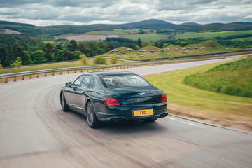 Bentley Flying Spur Hybrid 2022 9