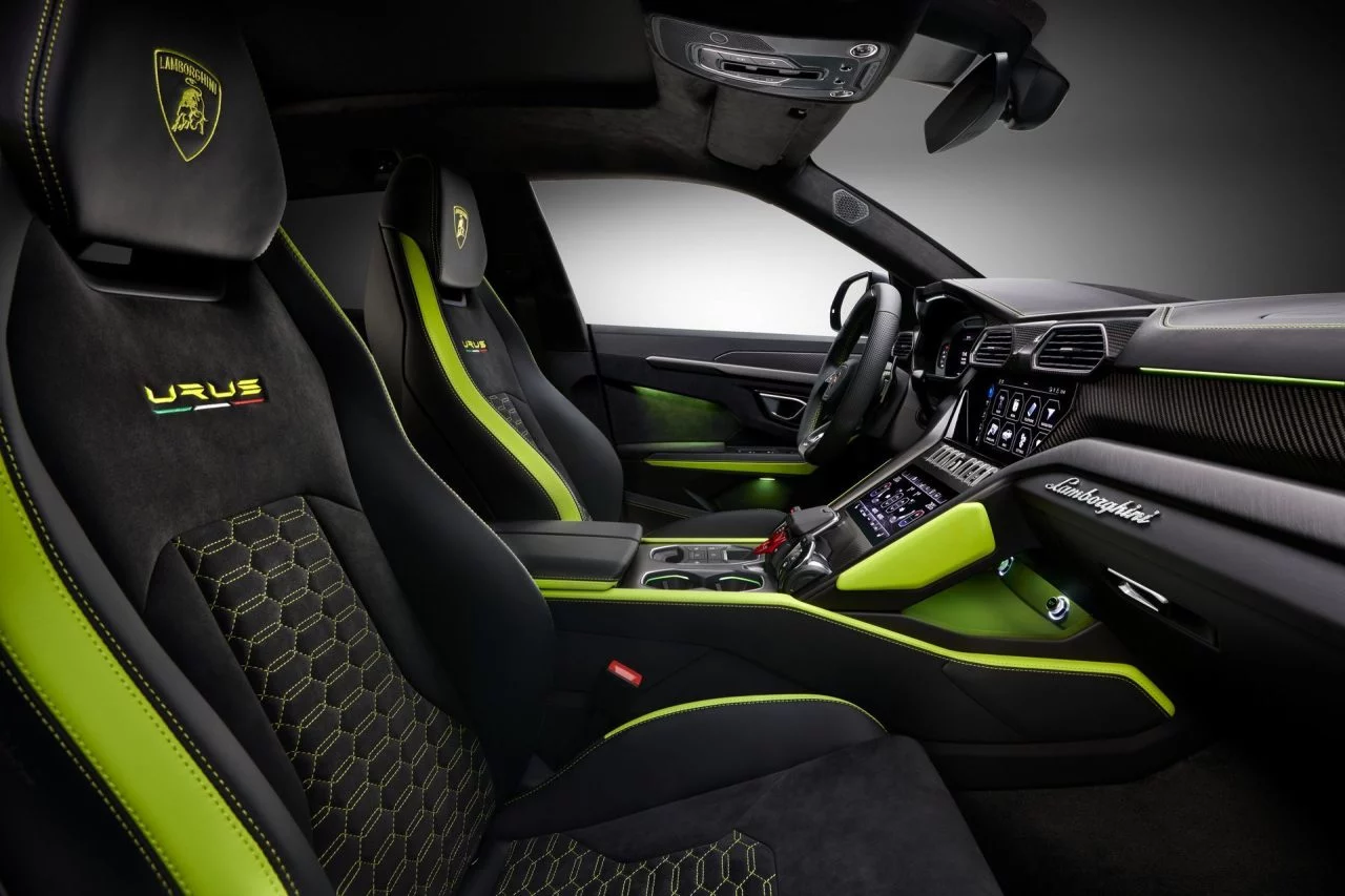 Lamborghini Urus 15000 Uds 3