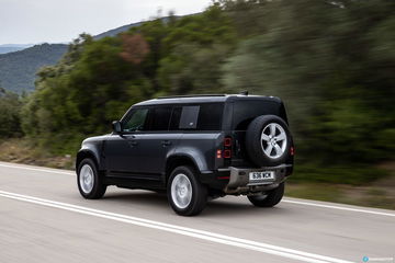 Land Rover Defender D300 Carretera 00003