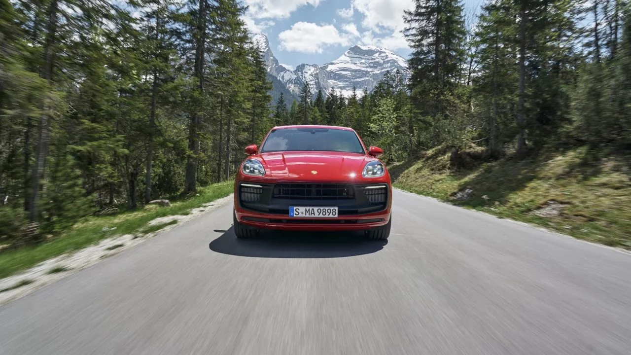 Porsche Macan Gts 2022 Rojo 04