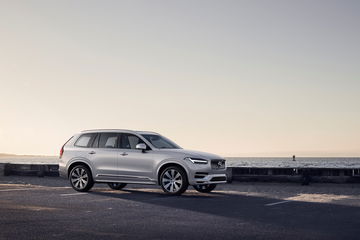 New Volvo Xc90 Inscription T8 Twin Engine In Birch Light Metallic