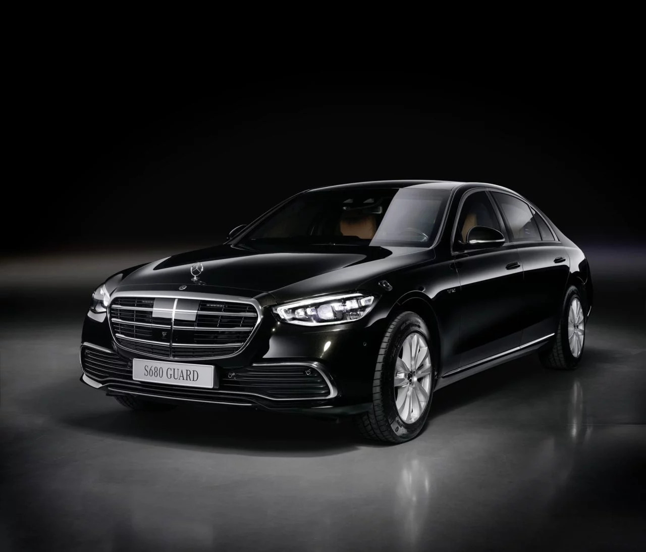 Guard: Sonderschutzversion Der Neuen S Klasse Erstmals Mit Allradantrieb Guard: Special Protection Version Of The New S Class, For The First Time With All Wheel Drive