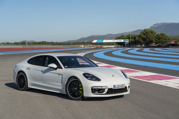 Porsche Panamera Turbo S E Hybrid Blanco Carrara 21