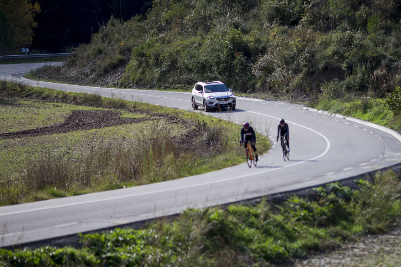 Supuesto Adelantar Ciclista Linea Continua Prohibido 03