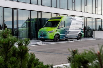 Der Neue Mercedes Benz Sustaineer The New Mercedes Benz Sustaineer