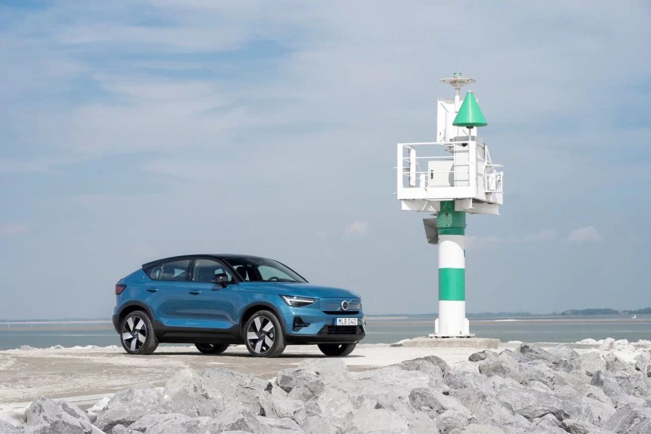 Volvo C40 Recharge, Fjord Blue