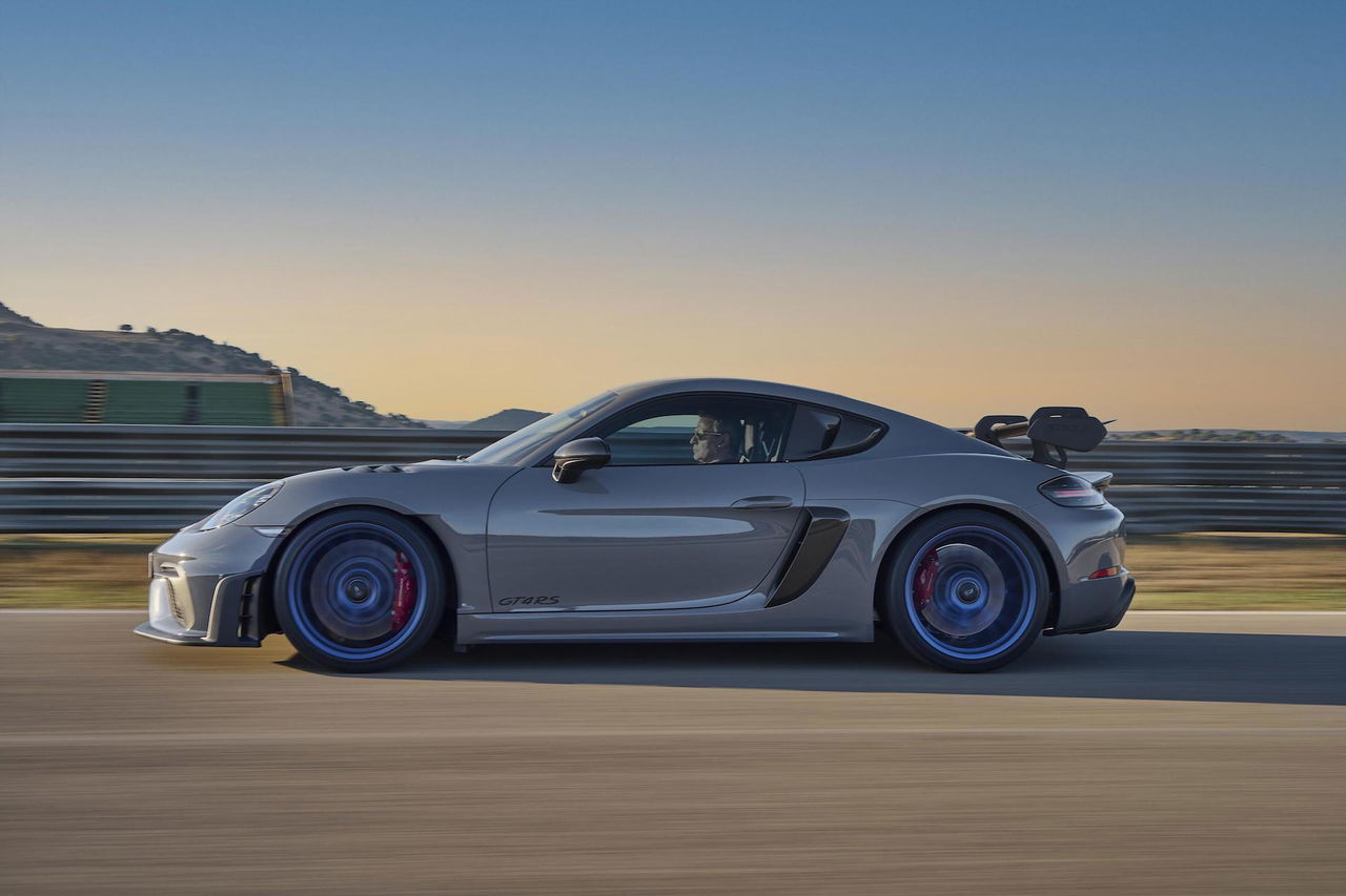 Porsche Cayman 718 Gt4 Rs 2