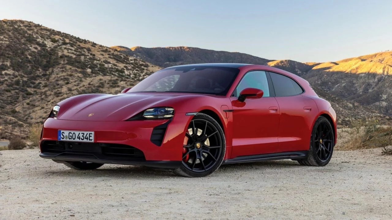 Porsche Taycan Sport Turismo 2022 08