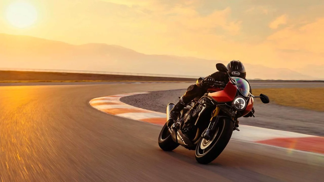 2022 Triumph Speed Triple Rr 2