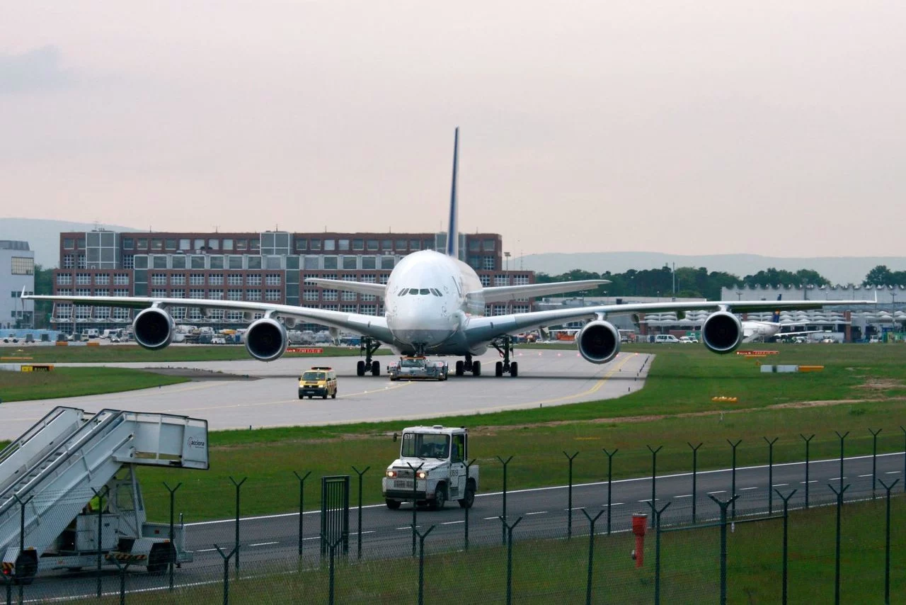 Airbus A380 Adios 2