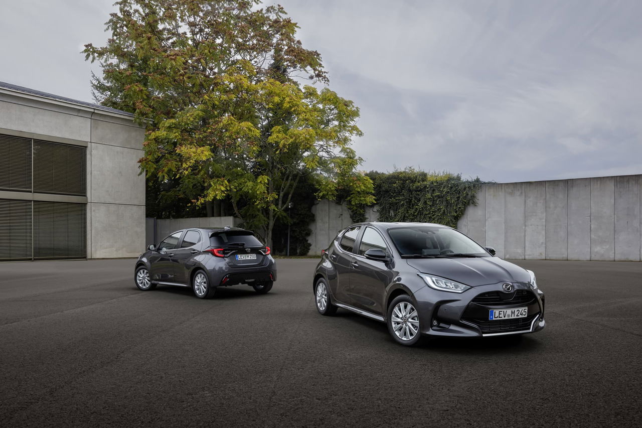 Mazda 2 Hybrid 2022 01 Exterior