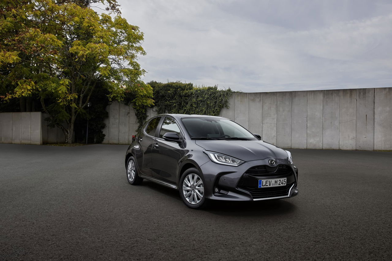 Mazda 2 Hybrid 2022 02 Exterior 34 Frontal