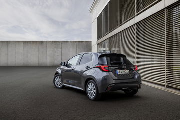 Mazda 2 Hybrid 2022 05 Exterior 34 Posterior