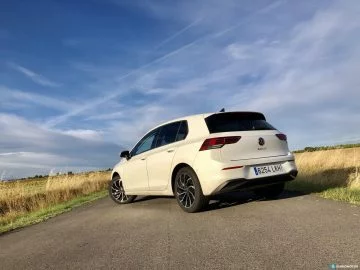 Vw Golf Mk8 Blanco 01