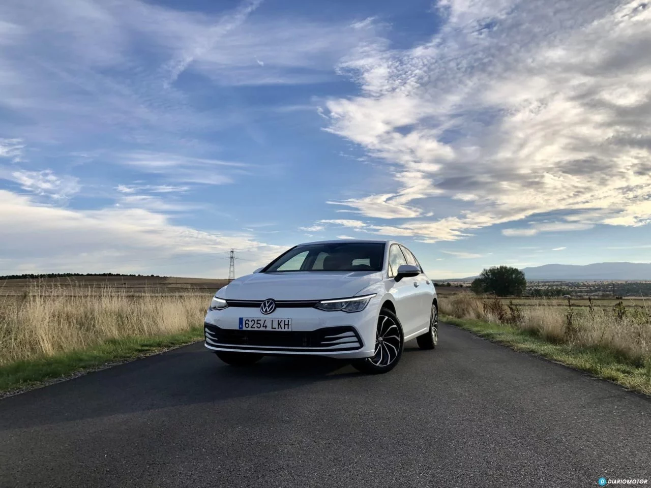 Vw Golf Mk8 Blanco 09