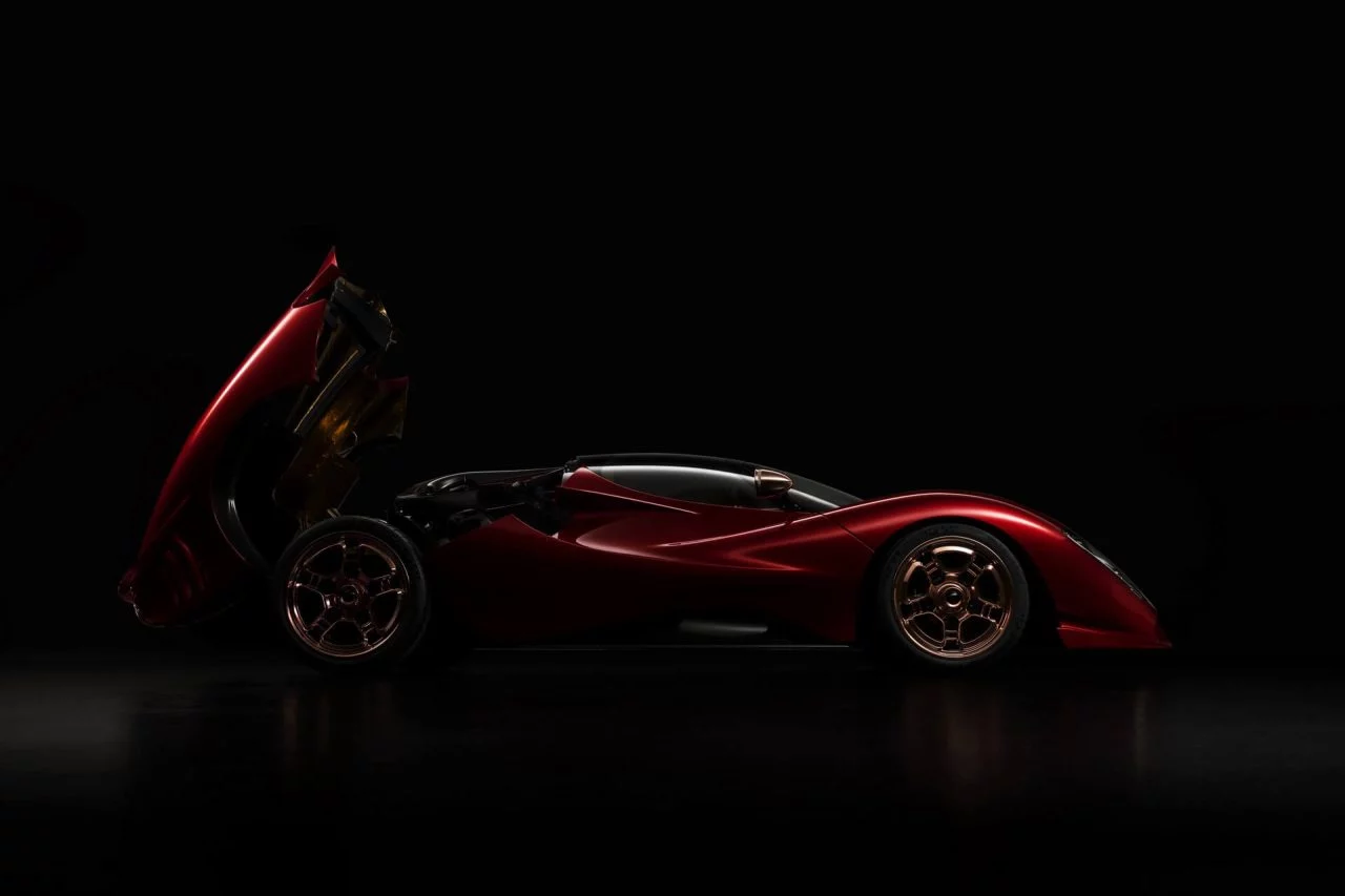 De Tomaso P72 04