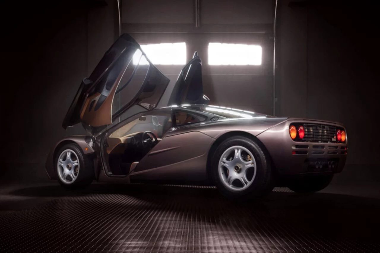 Mclaren F1 02