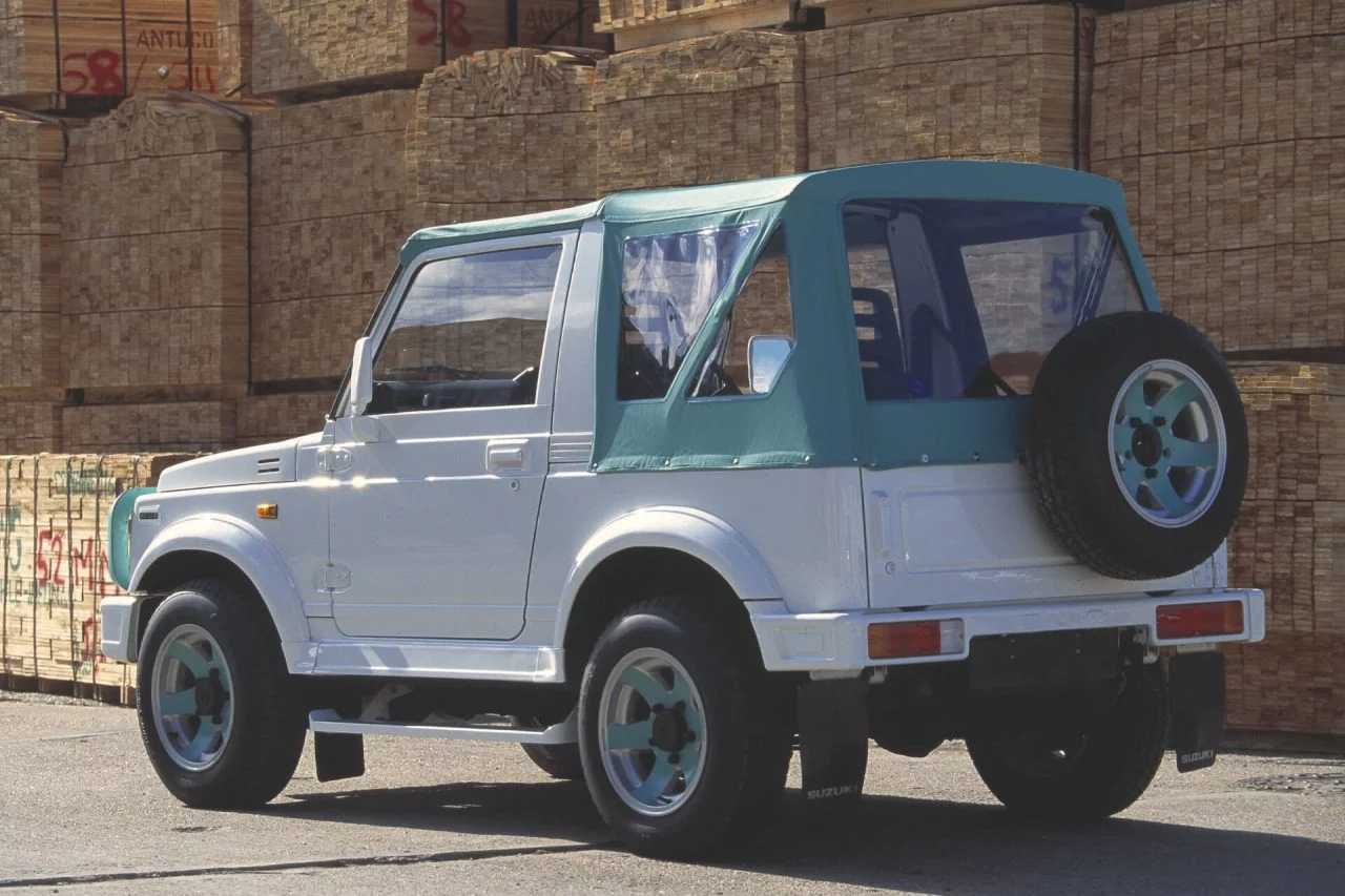 Suzuki Samurai 