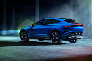 Aston Martin Dbx 707 2022 05