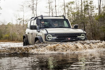 2022 Ford Bronco® Everglades™ Desert Sand