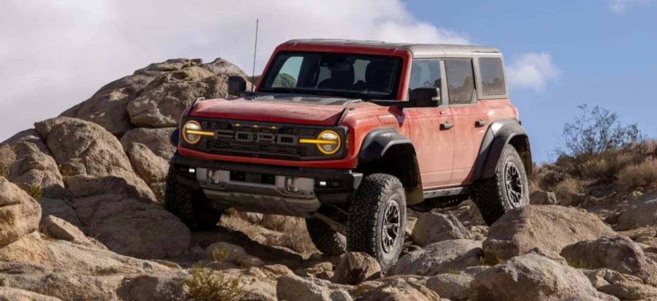 Ford Bronco Raptor Huevos Pascua 01