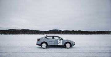 Polestar 2 Arctic Circle 23