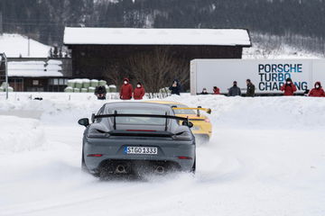 Porsche 718 Cayman Gt4 Rs Combustible Sintetico 05