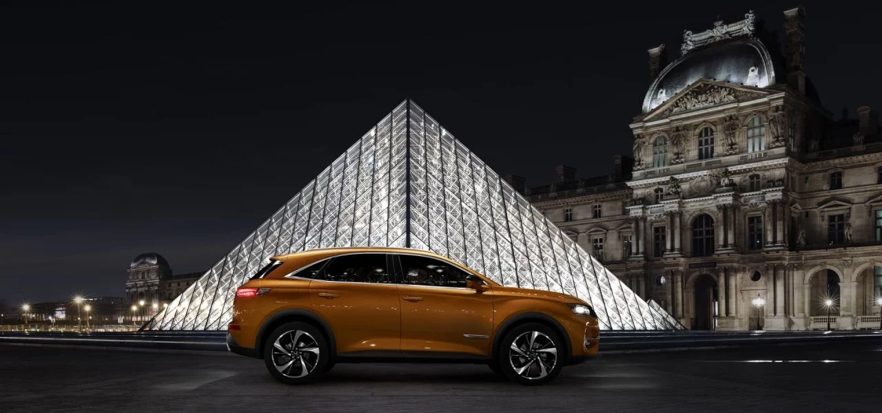 Que Es Nft Ds 7 Crossback Paris Louvre