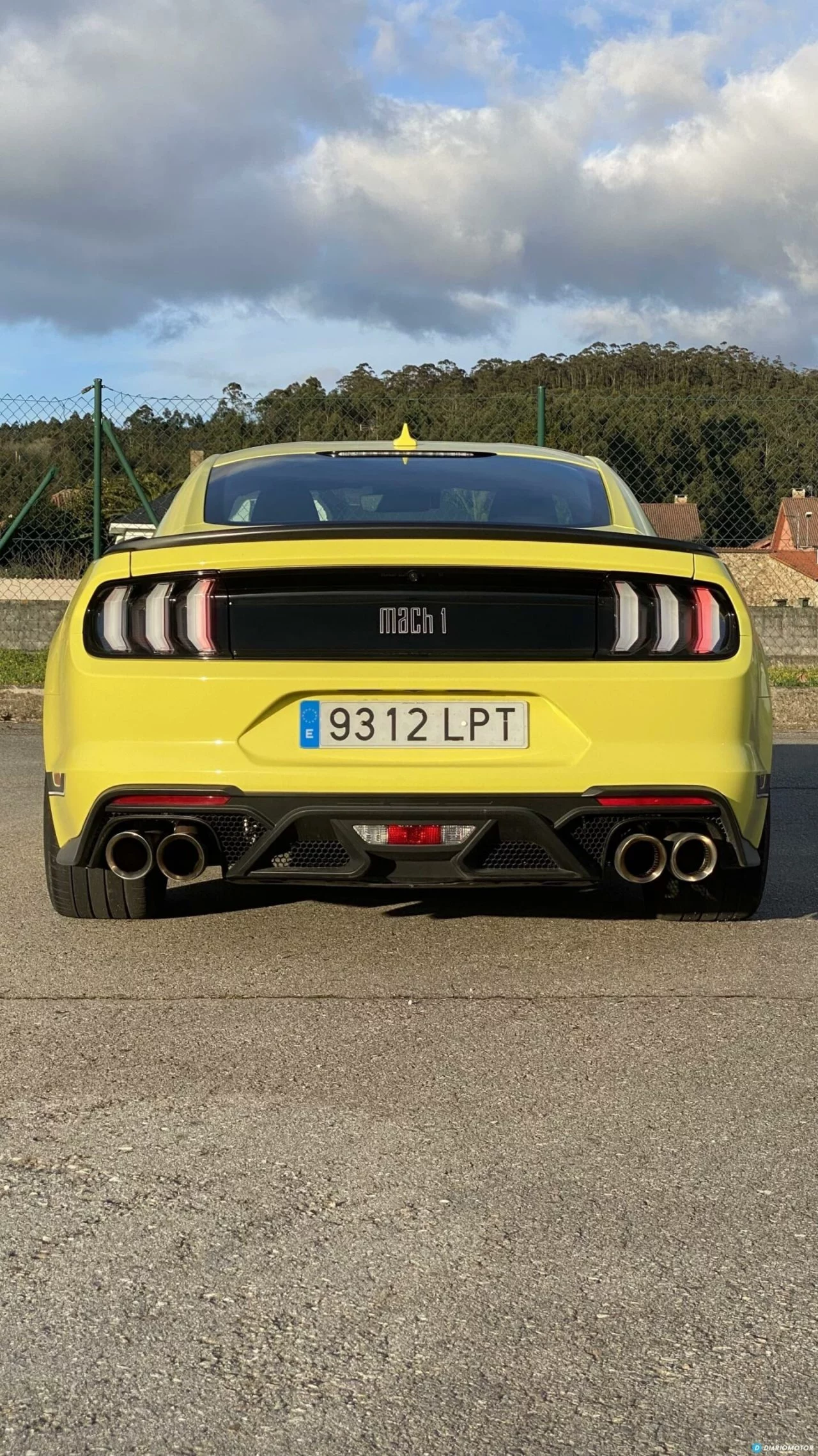 Ford Mustang Mach 1 Amarillo 00025