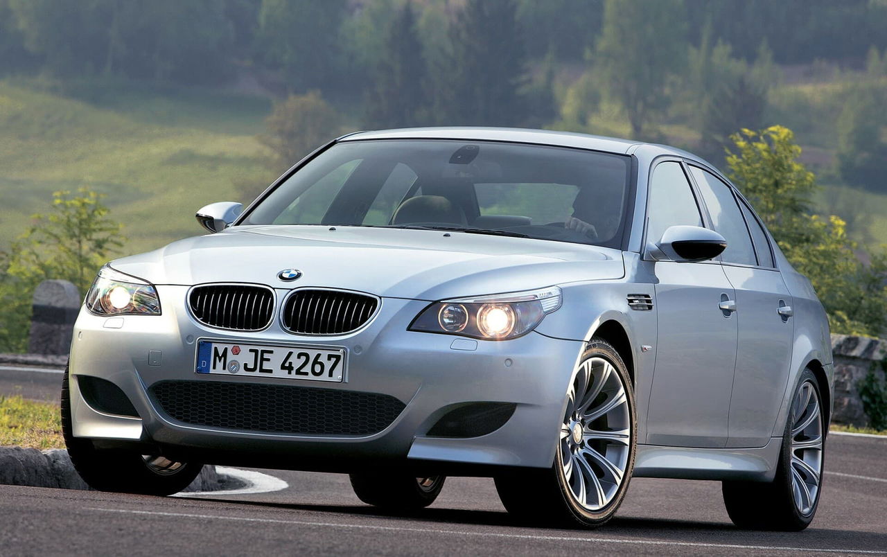 Bmw Serie 5 M5 E60 02 Sedan Exterior 34 Frontal