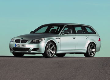 Bmw Serie 5 M5 E60 09 Touring Exterior 34 Frontal