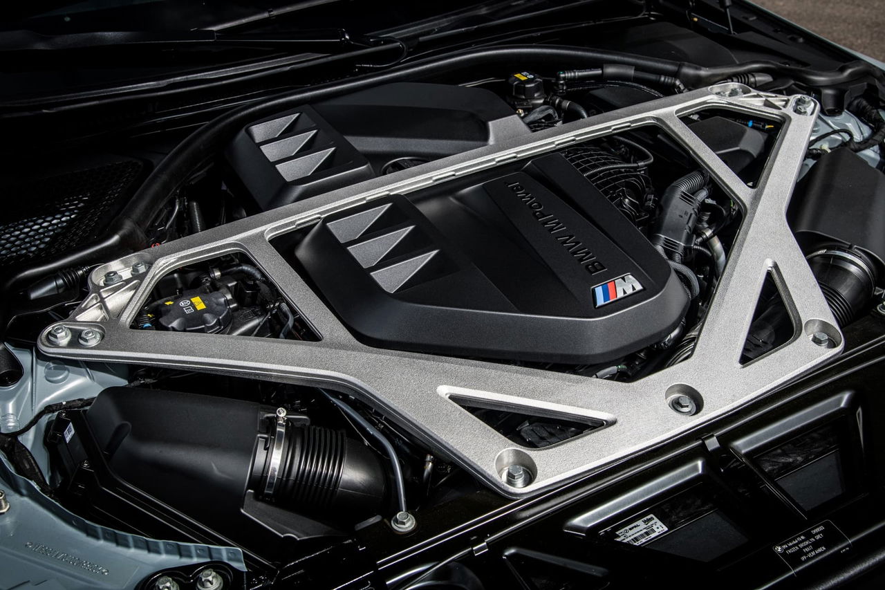 Bmw M4 Csl 2022 28