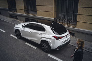 Lexus Ux 250h 2023 05 Exterior Trasera 34