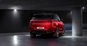 Range Rover Sport 2023 Trasera Rojo 06