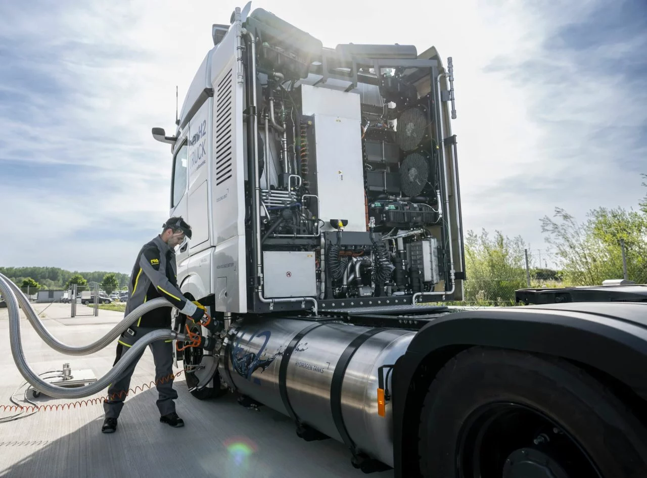 Hidrogeno Liquido Lh2 Daimler Trucks 04