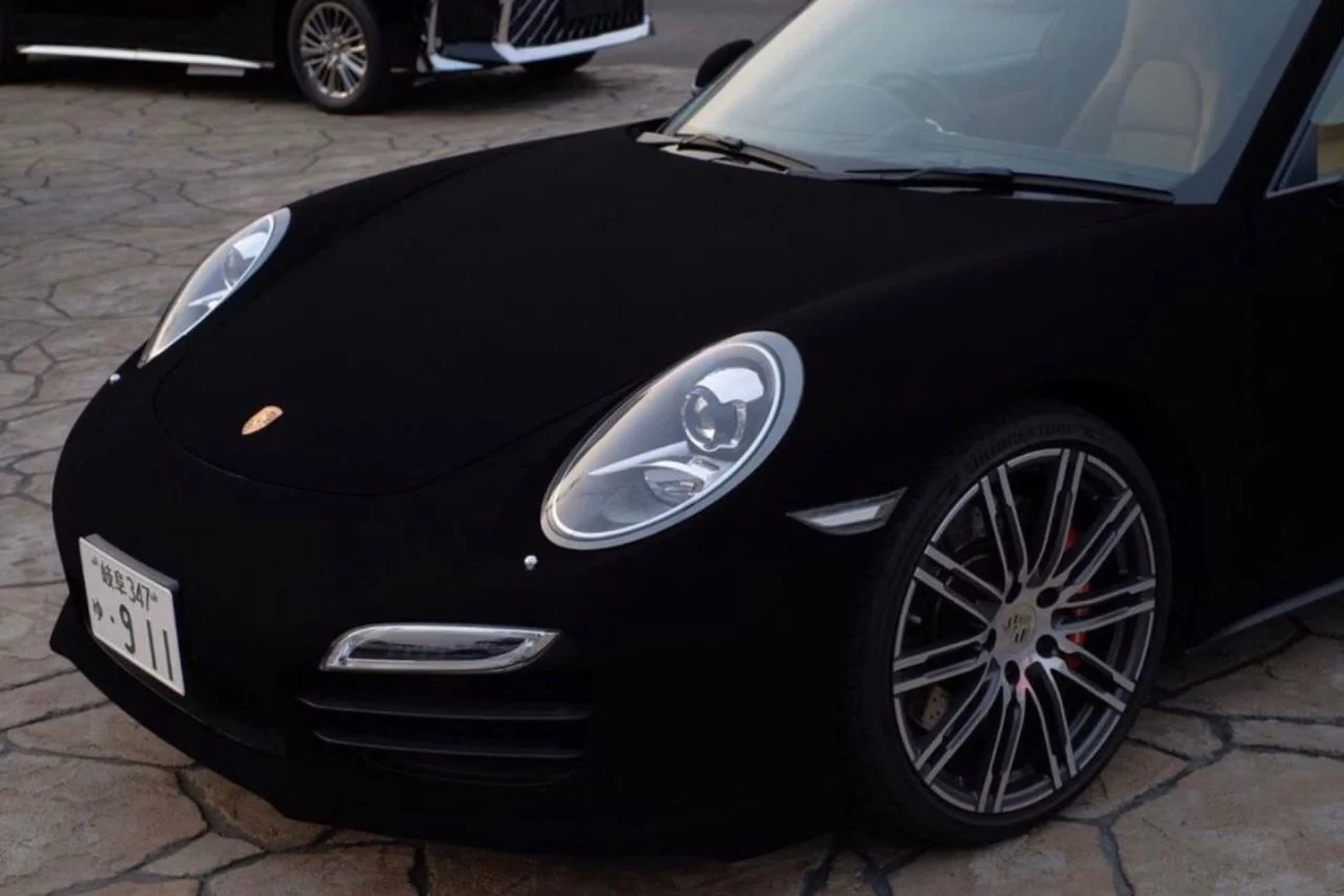 Porsche 911 992 Musou Black 03