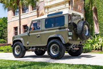 Land Rover Defender Restomod Ecd 02